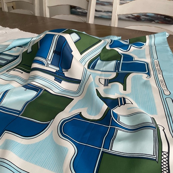 HERMES SCARF LE COUPES VINTAGE HERMES SCARF F. de la PERRIERE - Picture 6 of 14